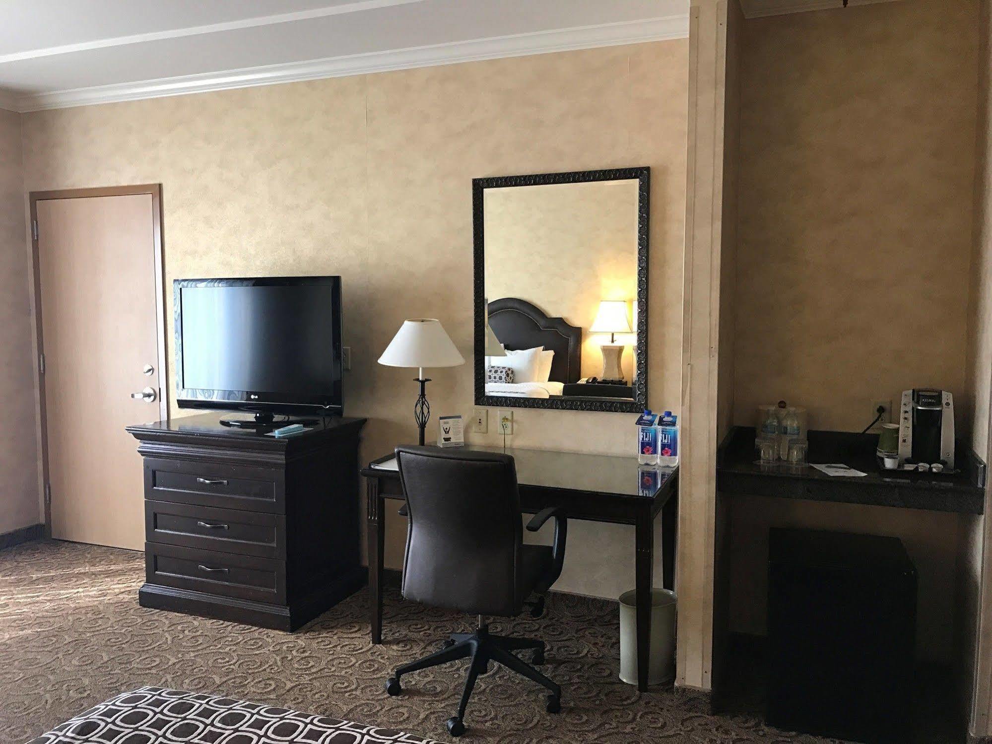 Delta By Marriott Anaheim 4*