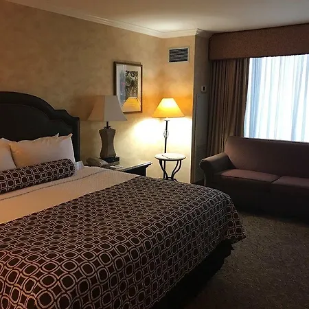Hotel Delta By Marriott Anaheim Garden Grove