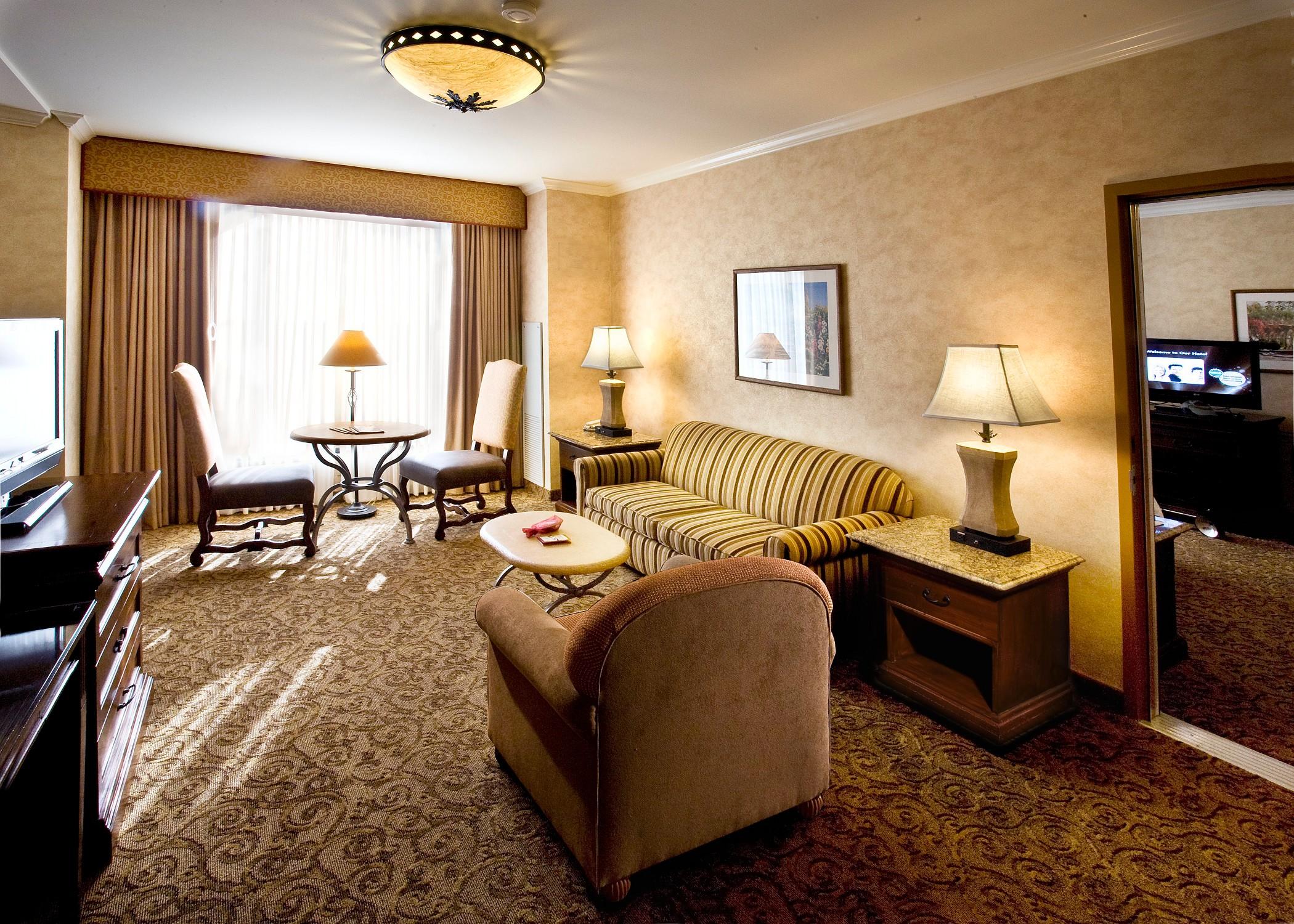 Hotel Delta By Marriott Anaheim Garden Grove