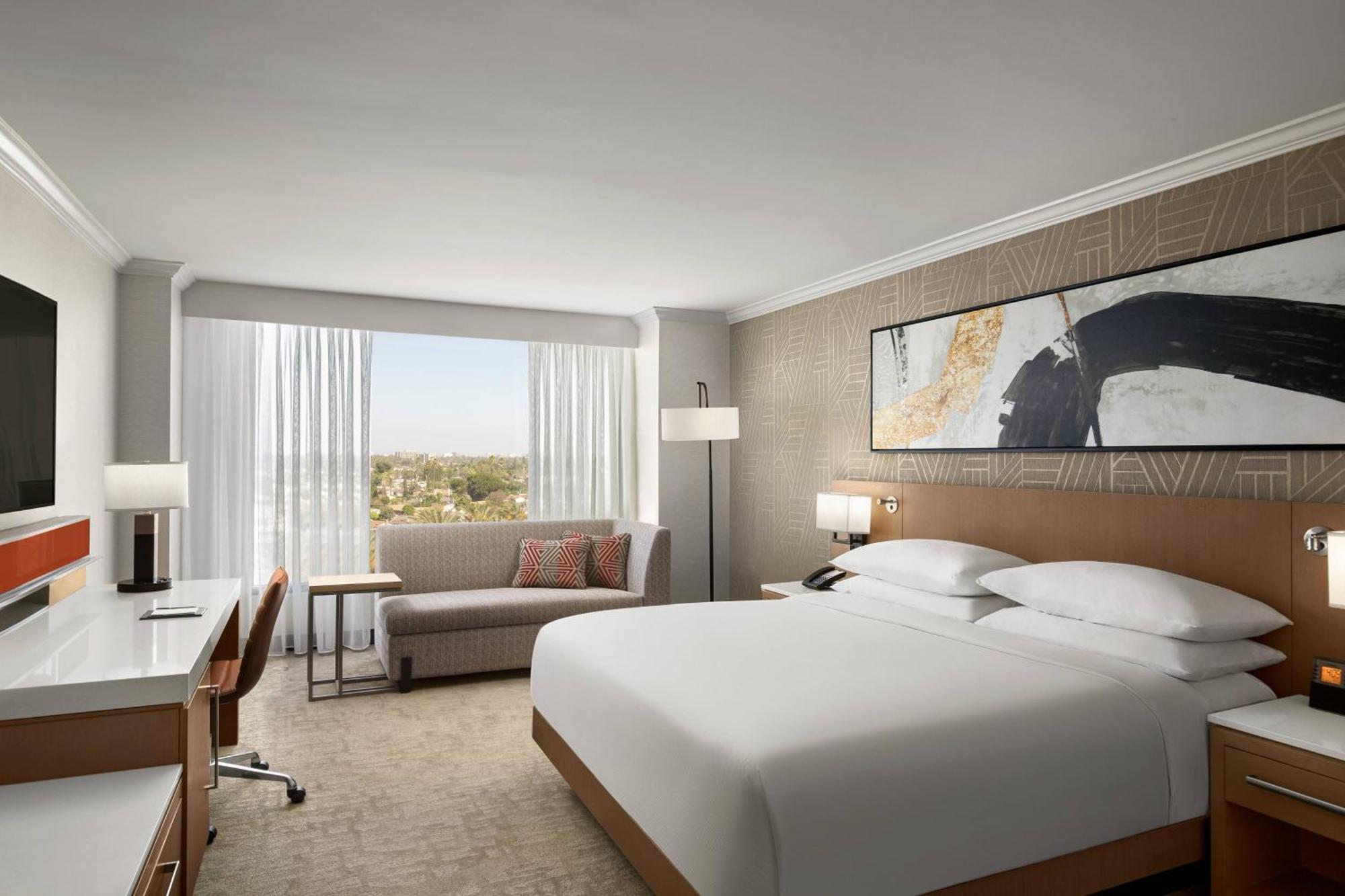 Delta By Marriott Anaheim Hotel