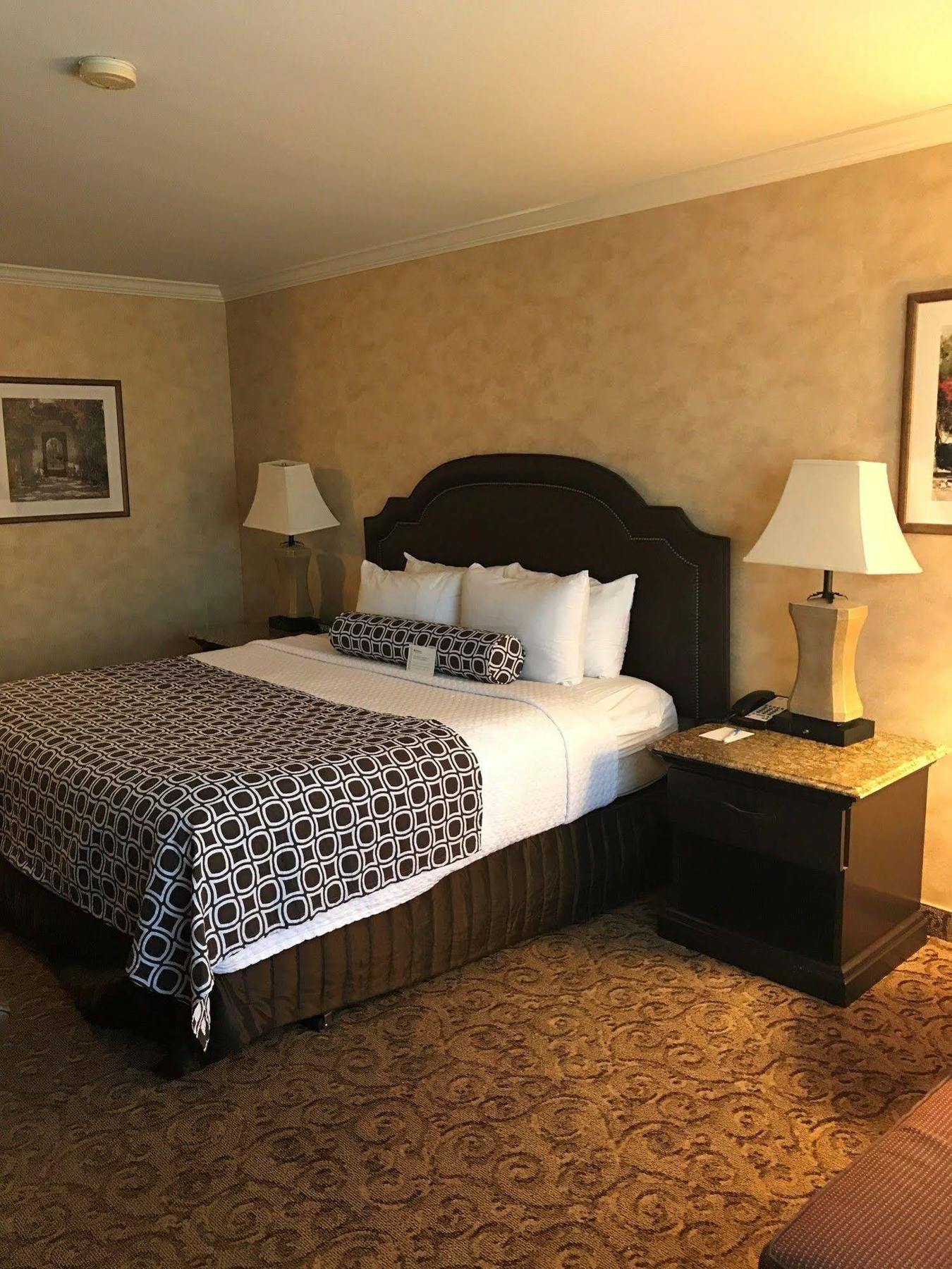 Delta By Marriott Anaheim Hotel 4*